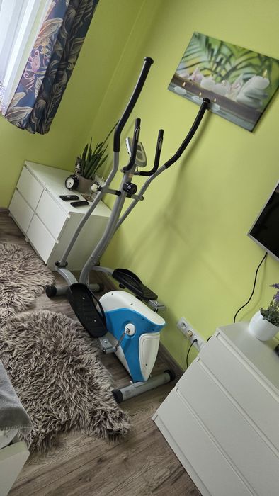 Rowerek stacjonarny Vivo – model z panelem, sensory pulsu