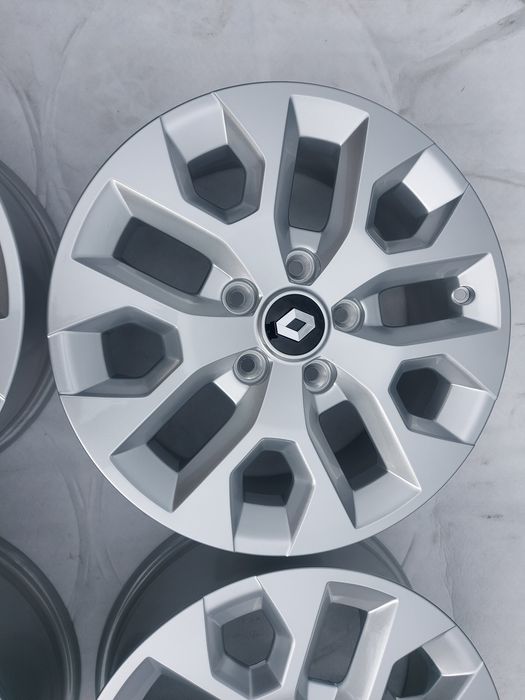 NOWE Alufelgi 16 cali 5x114.3 Renault Trafic III Vivaro Duster