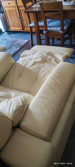 Sofá Individual em Pele