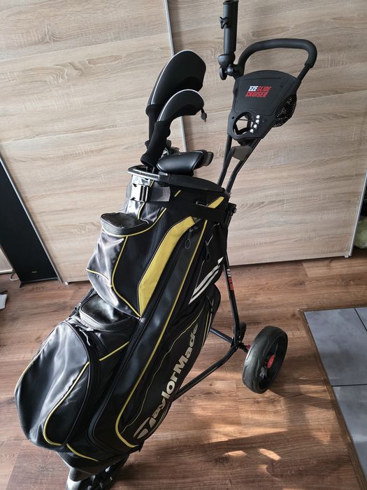 Kije do golfa Inesis 900 + wozek+ torba+ dodatki