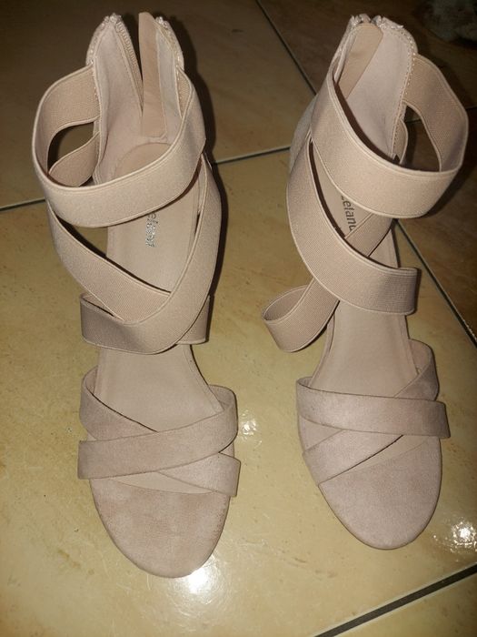 Polecam  serdecznie.