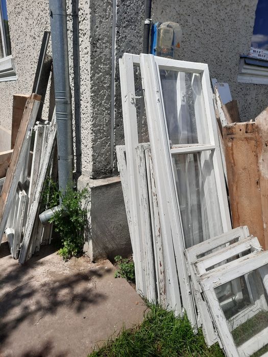 Вікна деревяні віддам