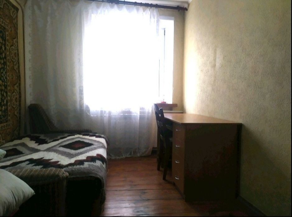 Оренда окремих кімнат у приватному будинкув центрі міста