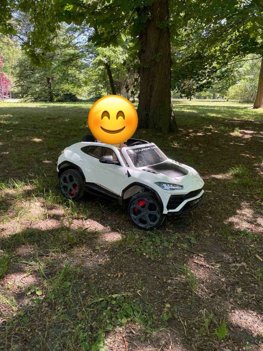 Elektryczne auto Lamborghini URUS 4x4