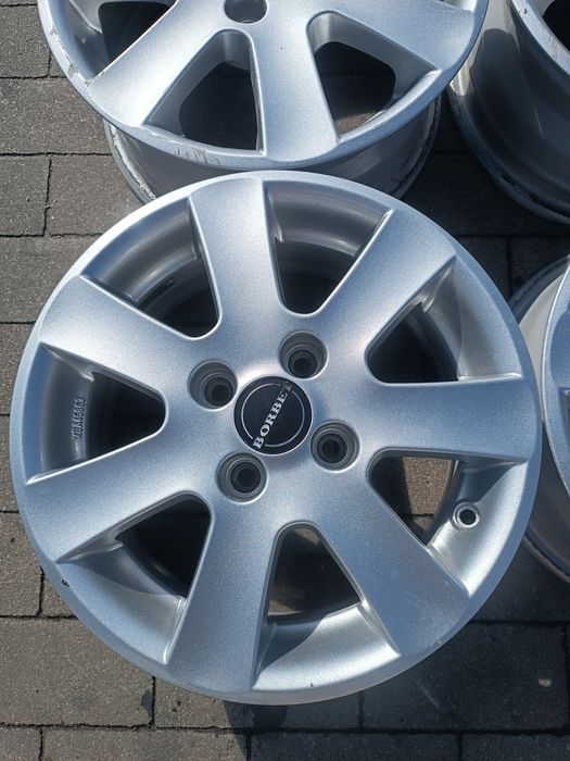 Felgi aluminiowe 4x100 ET38 14"  Toyota Volkswagen Skoda