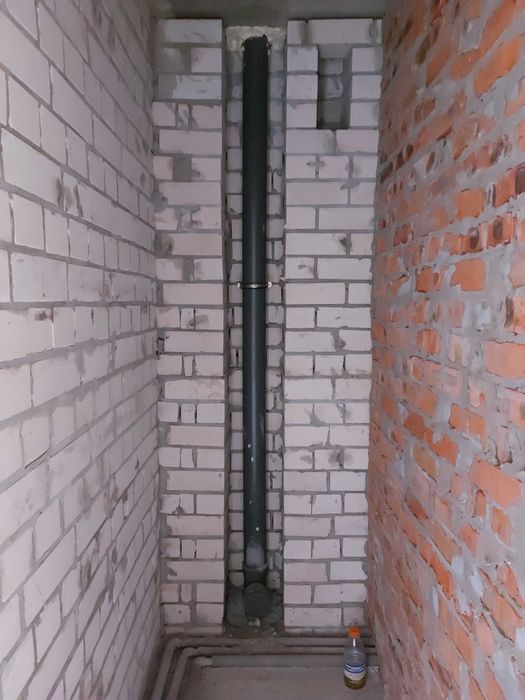 Терміново! 1 кім. З гардеробною та великою лоджію