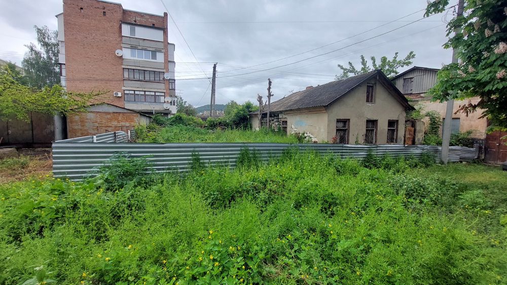 Продам 3 сотки. Вул.Київська,41б.