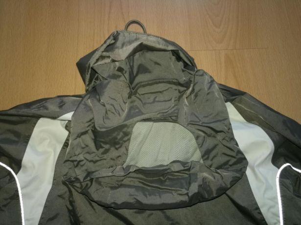 Kurtka przeciwdeszczowa PROTECT roz.122/128 wiatrówka , szwedka