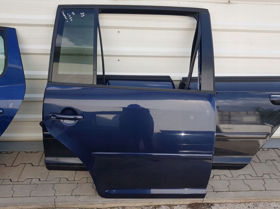 VW TOURAN 2 II 10-15r DRZWI PRAWE TYŁ TYLNE LH5X