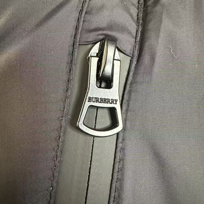 Пуховик Burberry / Куртка Барбері