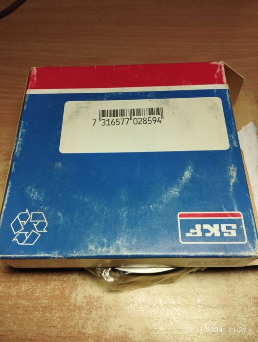 215 Подшипник роликовый SKF Германия