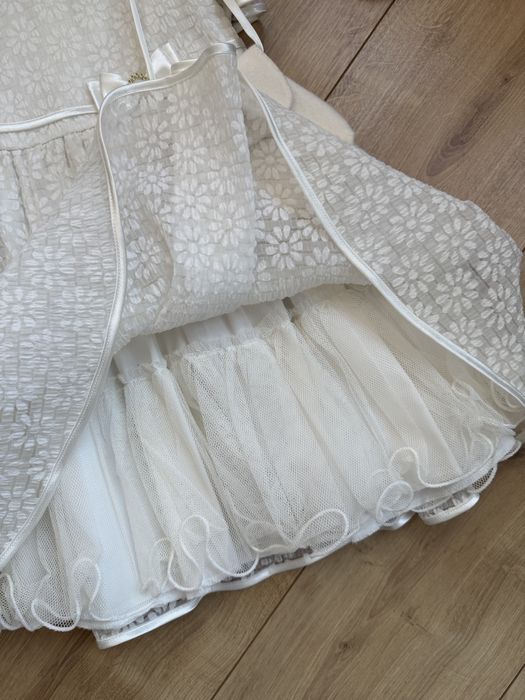 Стильна святкова молочна сукня для дівчинки від Anna S на 3 роки