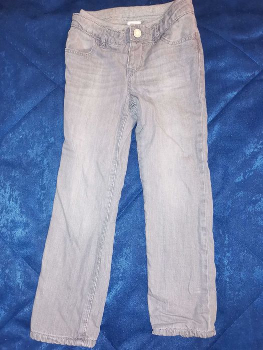 Штани на дівчинку