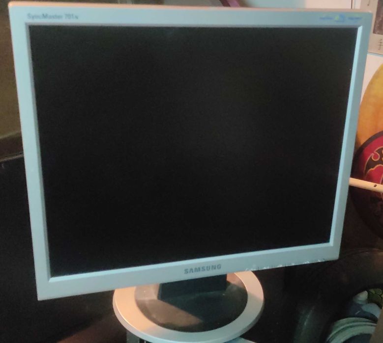 Computer Monitor64552119861635122