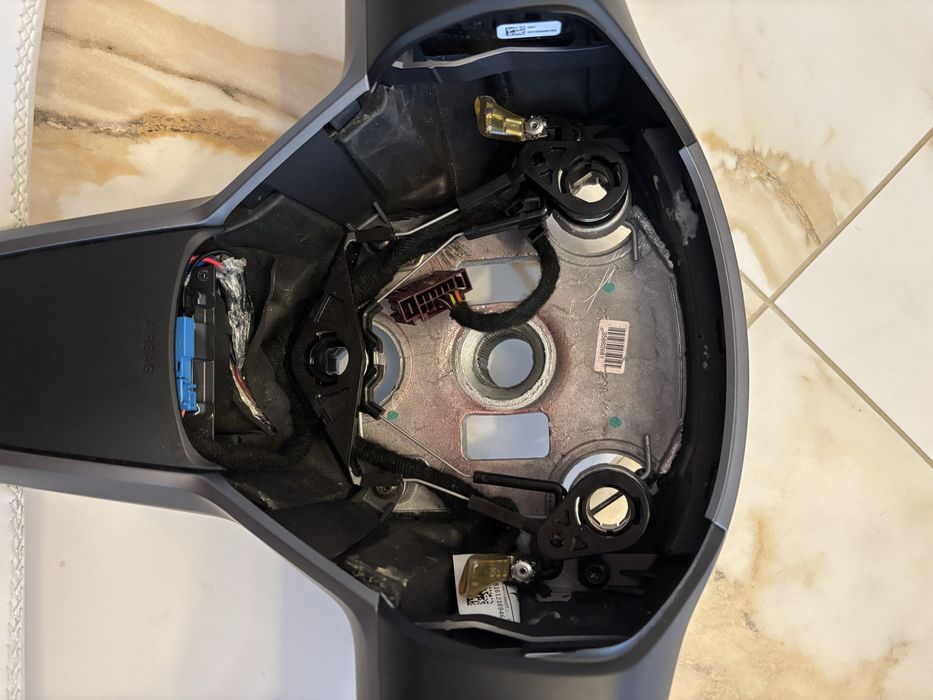 Tesla руль кермо plaid з підігрівом