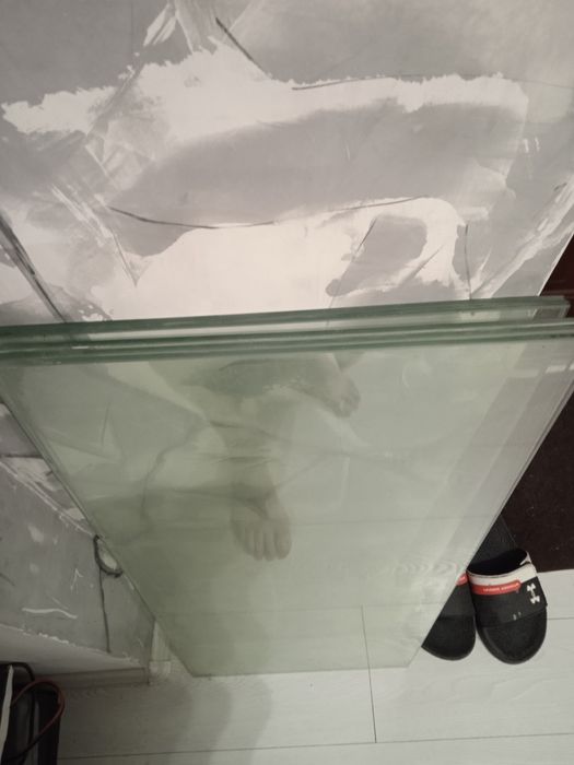 Скло ,скляні полиці 85*35см товщина 5мм , комплект 5 шт