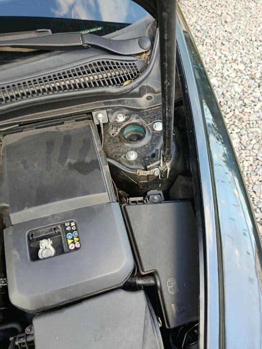 Автомобіль Volvo V50