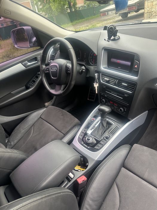 Audi Q5 2010 VIN WAUZZZ8RXBA006127 фото оголошення 4 з 24