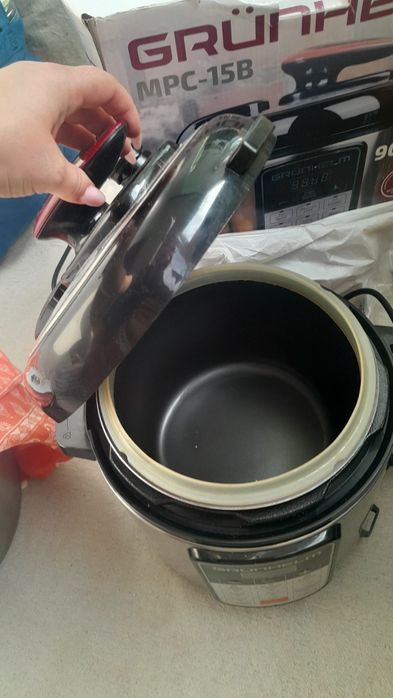 Продам мультиварку