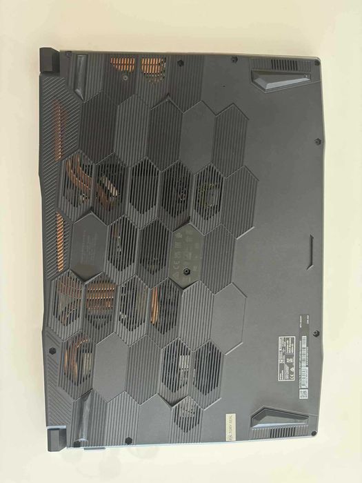 Portátil Gaming MSI Alpha 15 B5EEK