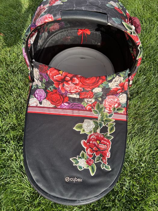 Gondola Cybex Priam 2.0 spring blossom dark