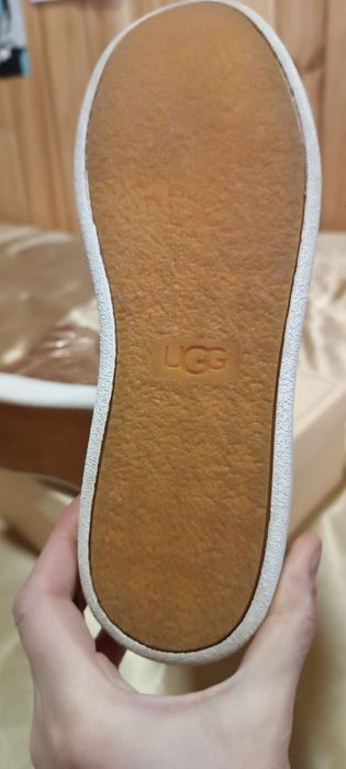 Кроссовки 38 размер Ugg