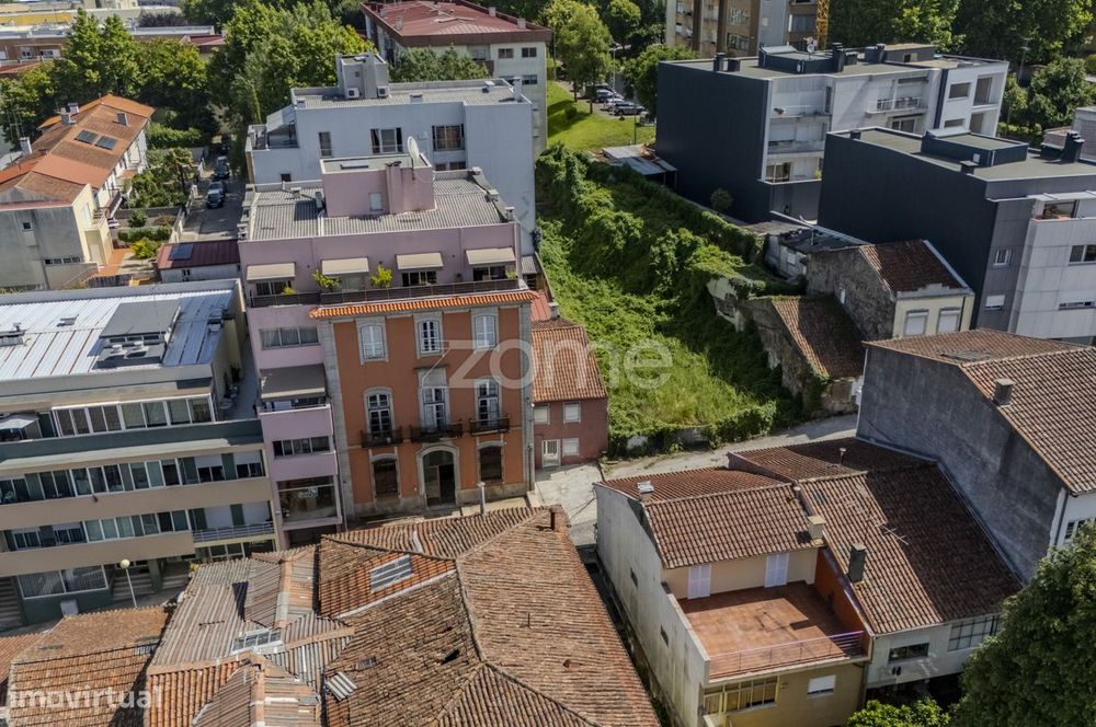 Moradia para Reabilitar no Centro de Braga