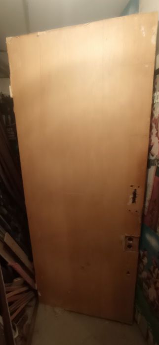 Продам двері вхідні міжкімнатні