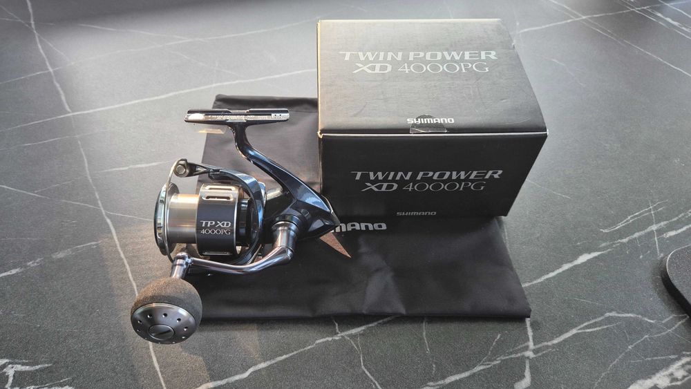 Shimano TWIN POWER 4000PG 糸付き Shimano TWIN POWER FE 4000PG - NEW 2024 - Mefisto Fishing