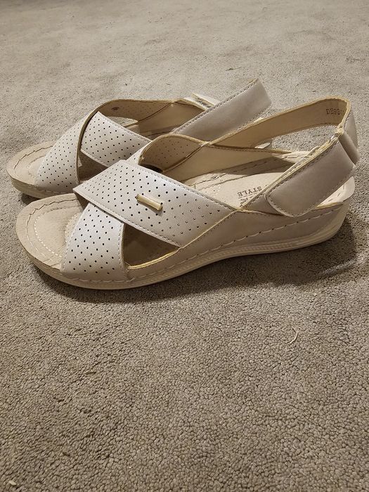 Sandaly damskie 37