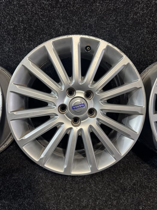 Диски Б/У 7R17 ET50 5x108 Dia63.4 Volvo Ford