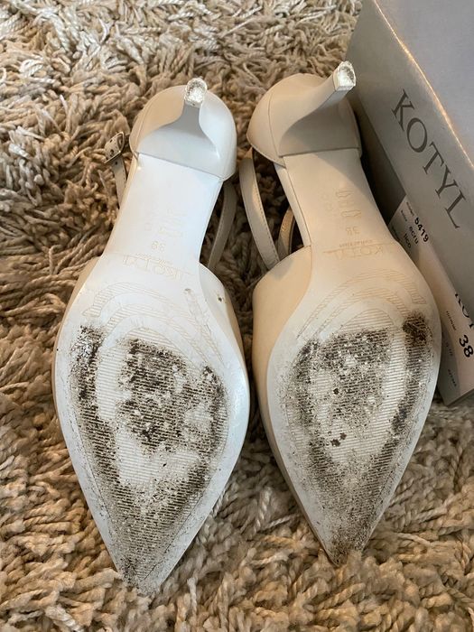 Czółenka ślubne Kotyl roz. 38