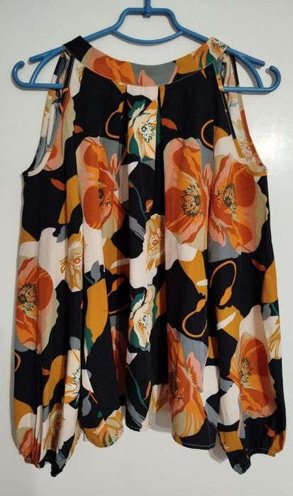 Трендовая блуза GOMORN с открытыми плечами • В отл.состоянии!

Ищеш