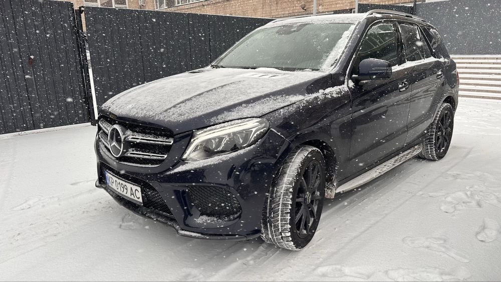 Мерседес  GLE - class 2016 г