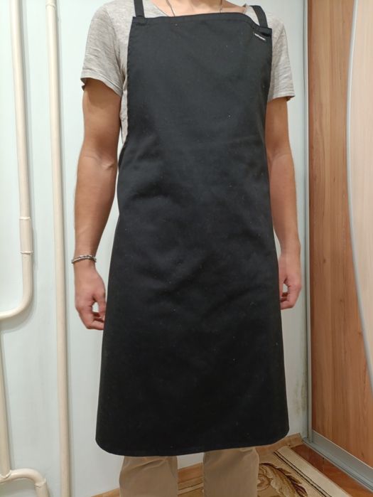 Чорний фартух для роботи