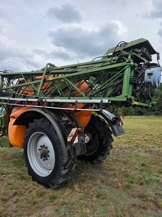 Opryskiwacz AMAZONE UX 5200 Super Skrętna Oś Amatron+ 36m