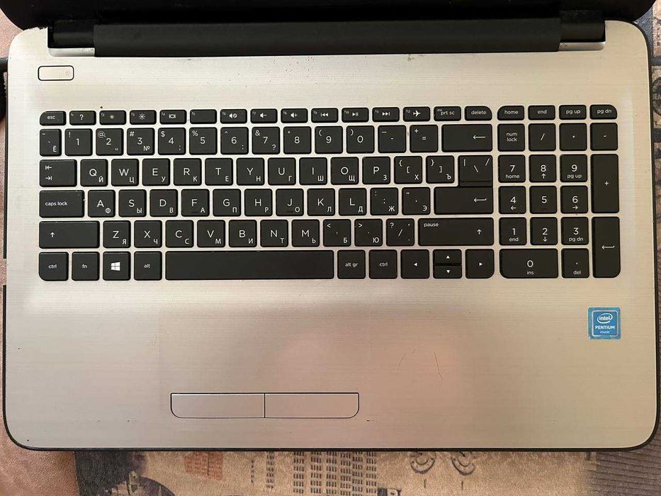 Продається ноутбук HP HQ-TRE 71025