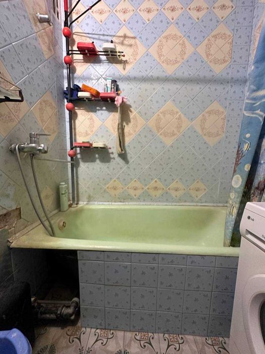 4-кімнатна квартира в центрі — Продаж або Обмін на 2-кімнатну