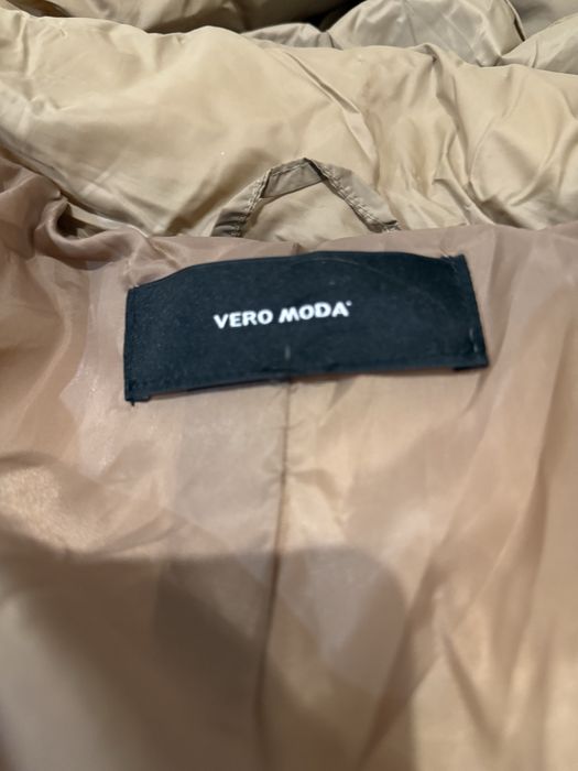 Vero moda пуховик коричневий