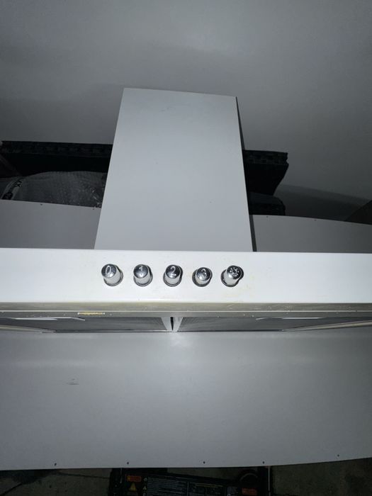 Витяжка кухонна Pyramida KT 60 WH