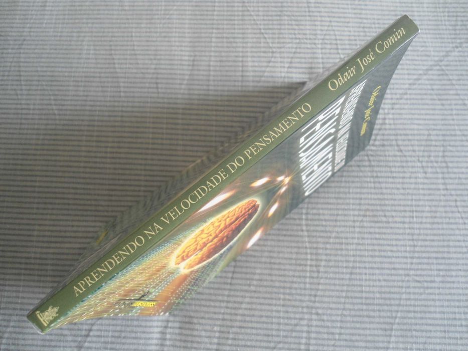 Aprendendo na velocidade do pensamento de Odair José Comin