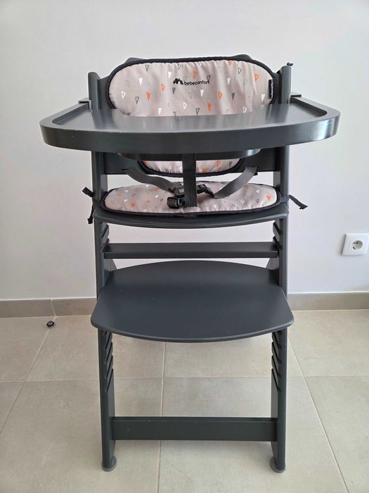 Vendo Cadeira de refeição com almofada TIMBA BEBECONFORT + Redutor