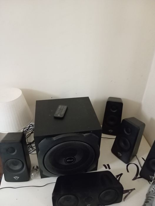 Colunas e subwoofer "trust" full black