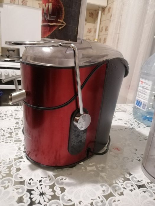 Соковижималка (соковичавниця) MOULINEX JU 599D