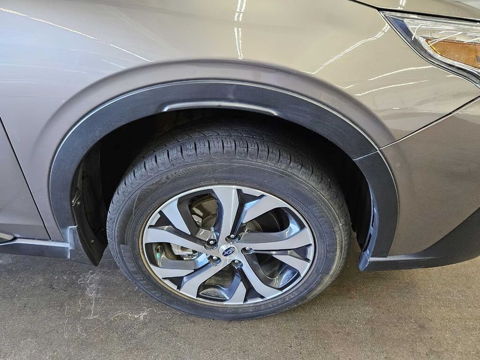 Subaru Outback      2021