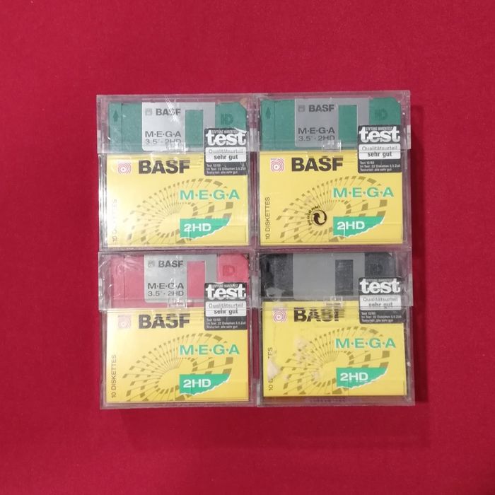 Conjunto de 35 disquetes