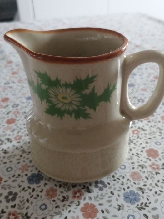 Ceramiczny mlecznik z ostami-Tułowicece