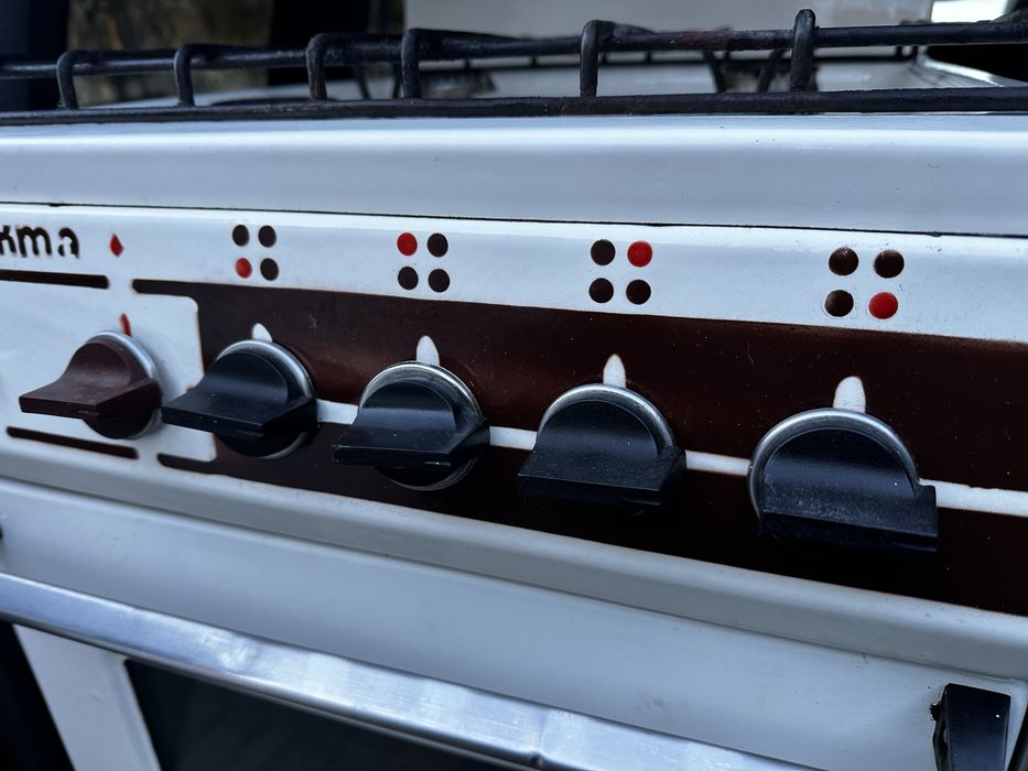 Газова плита  з газовою духовкою