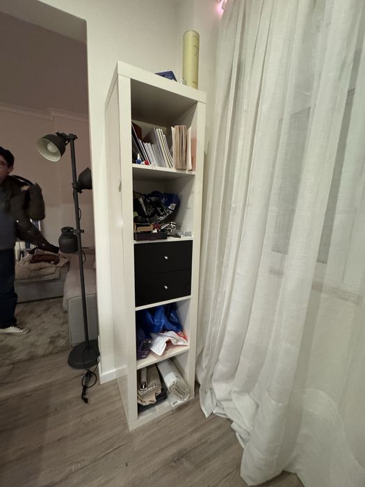 movel de prateleiras