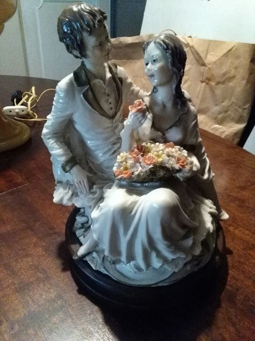 Estátua noivos italiana